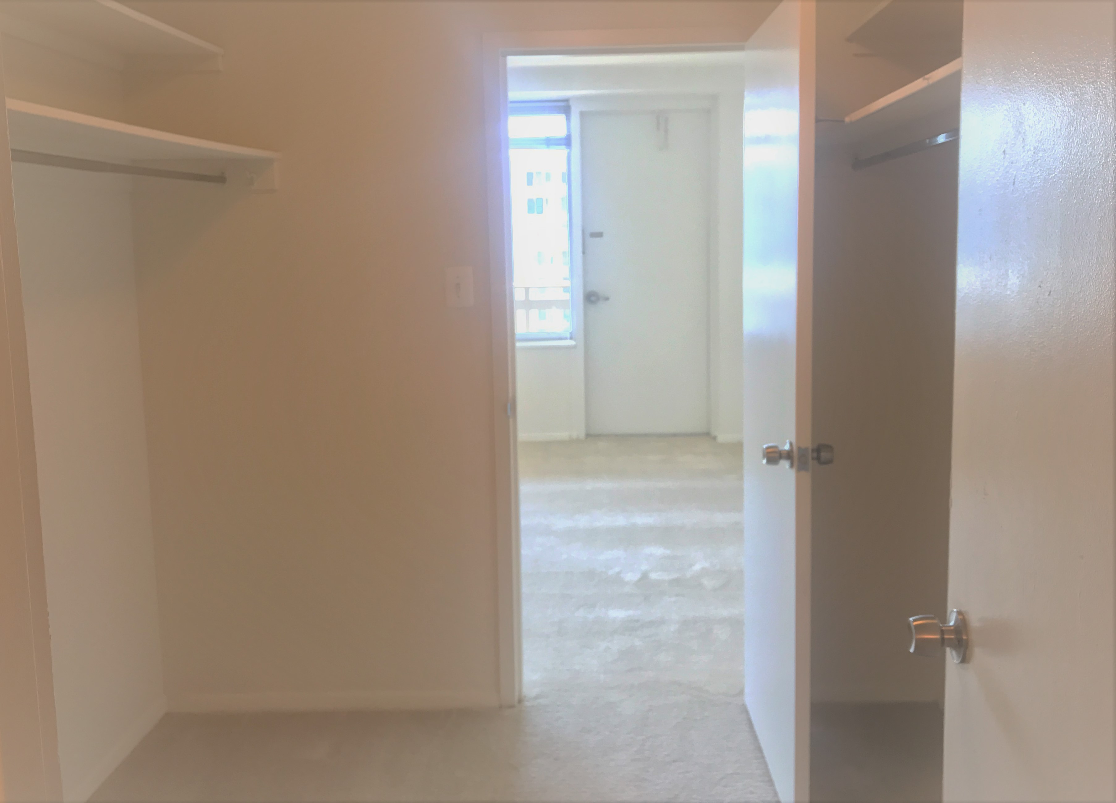 Walk-in Closet.jpg
