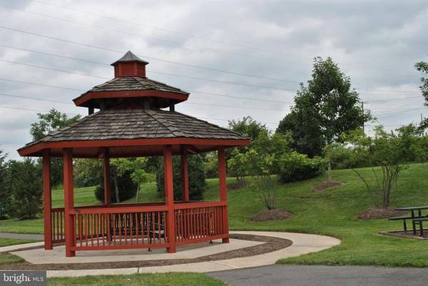 outdoor1.jpg