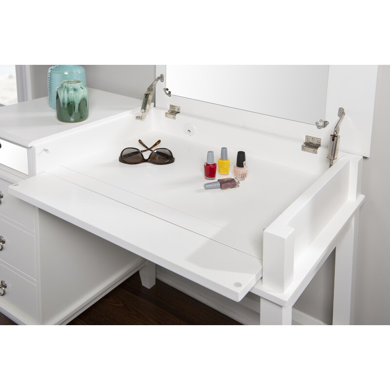3Kemmerer+Vanity+Set+with+Mirror.jpeg