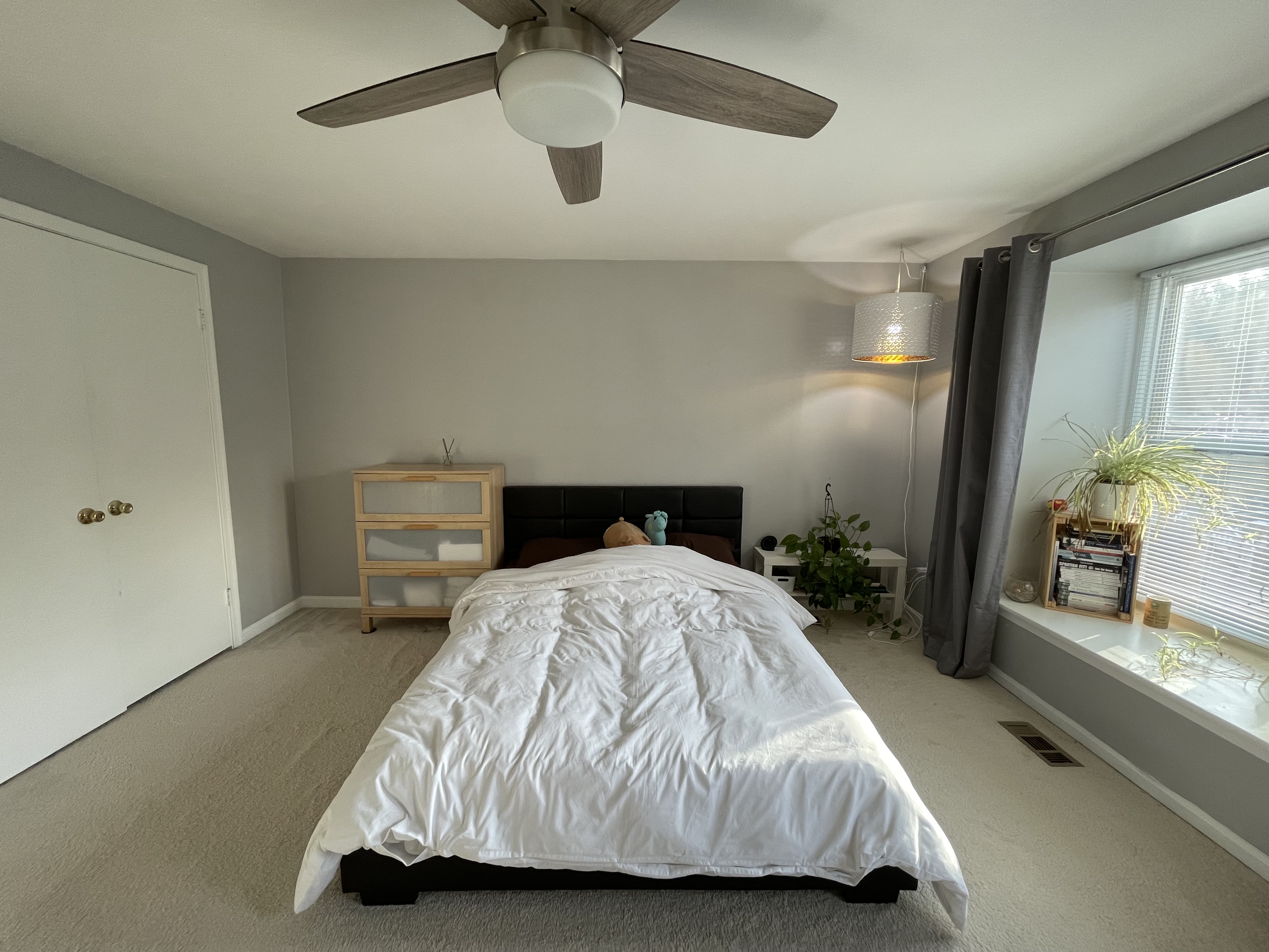 queen bed
