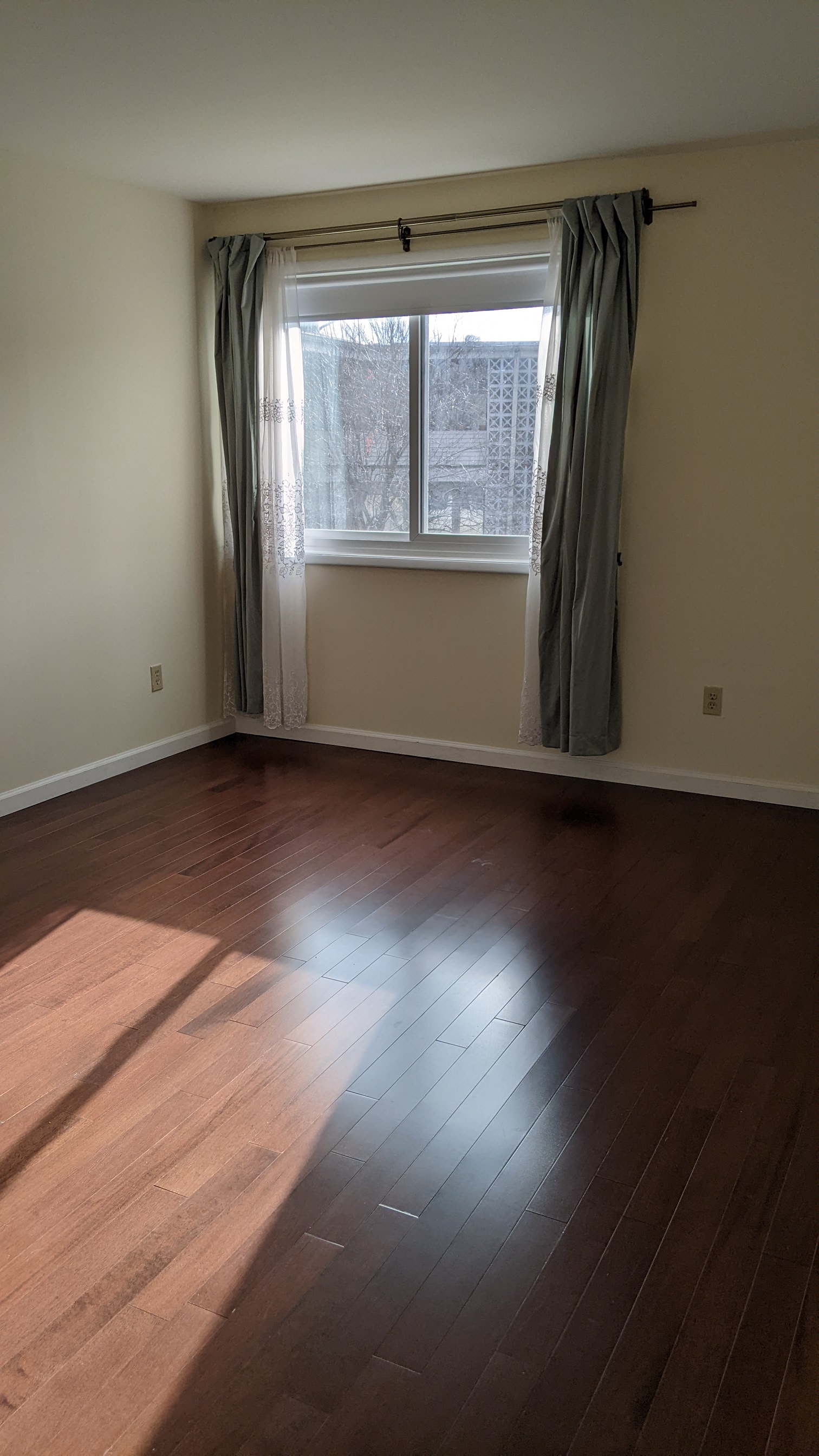 master bedroom 2.jpg
