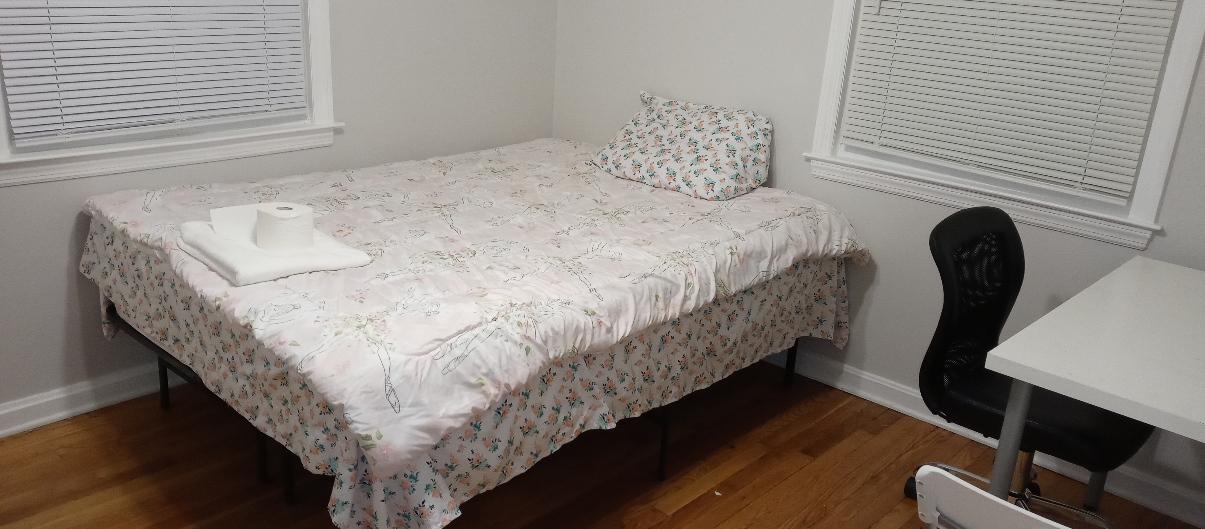 MetroGardenCleanBed.jpg