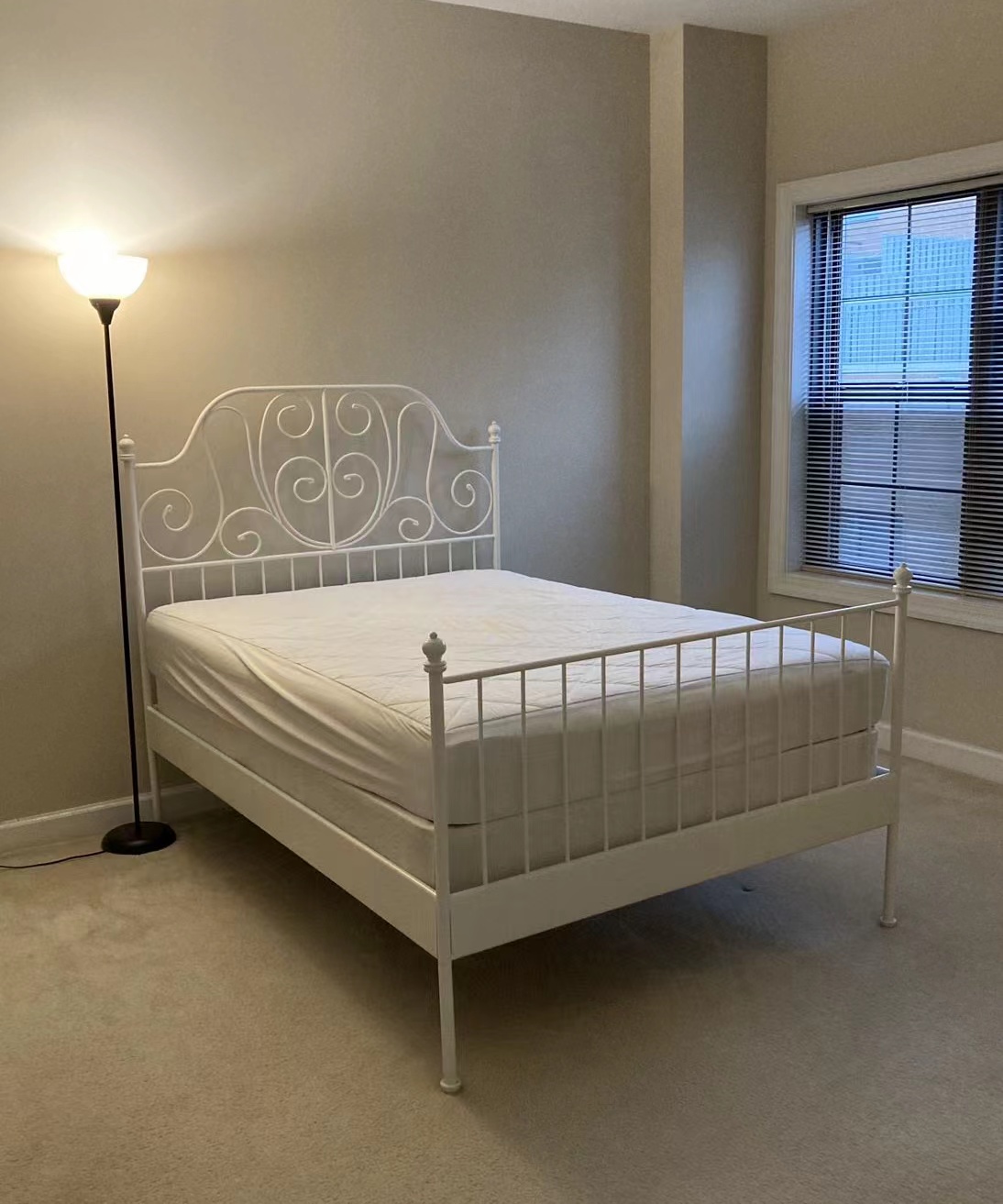 bed.jpg