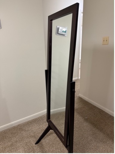 mirror.jpg