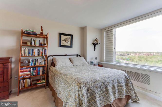 bedroom2.jpg